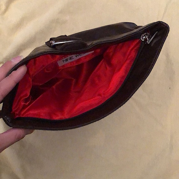 NWOT Nine West Brown Clutch - Picture 3 of 3